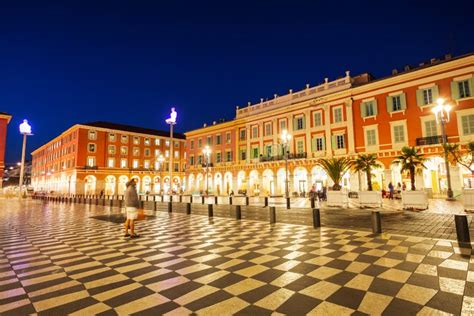 Plaza Massena en Niza .